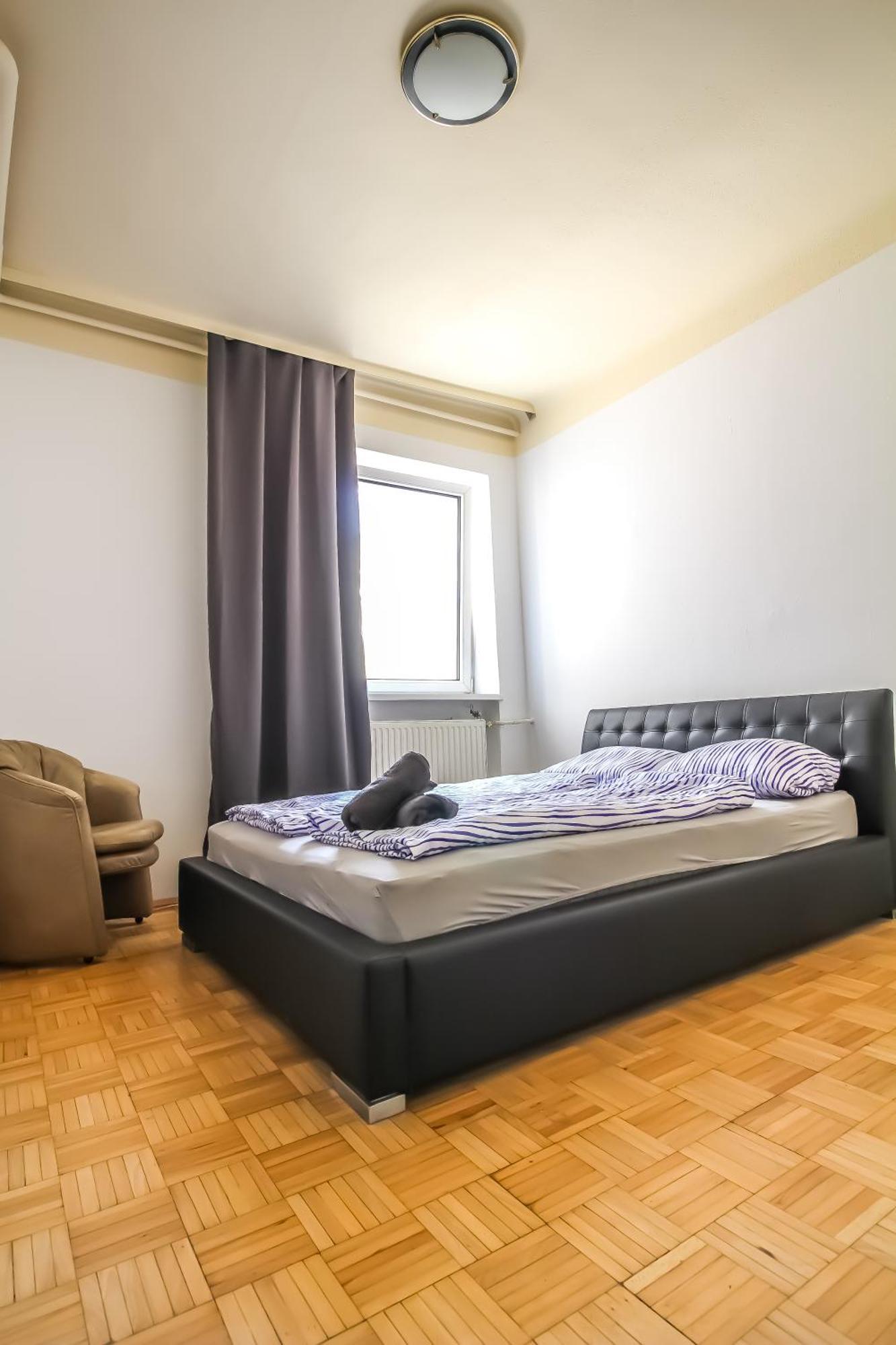 Cozy Rooms - U3 Hutteldorferstrasse Vienna Esterno foto