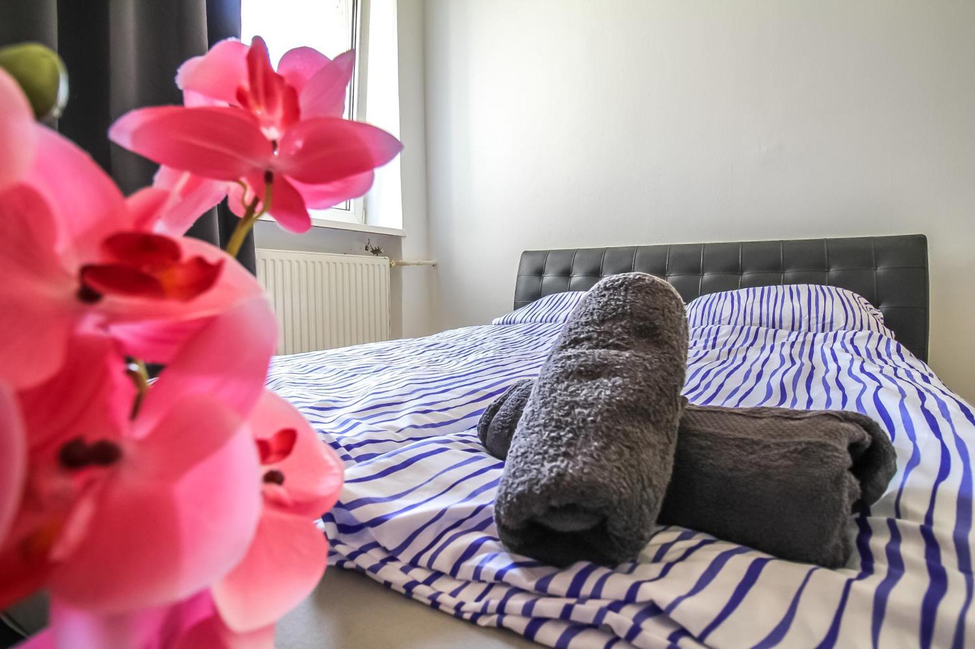 Cozy Rooms - U3 Hutteldorferstrasse Vienna Esterno foto