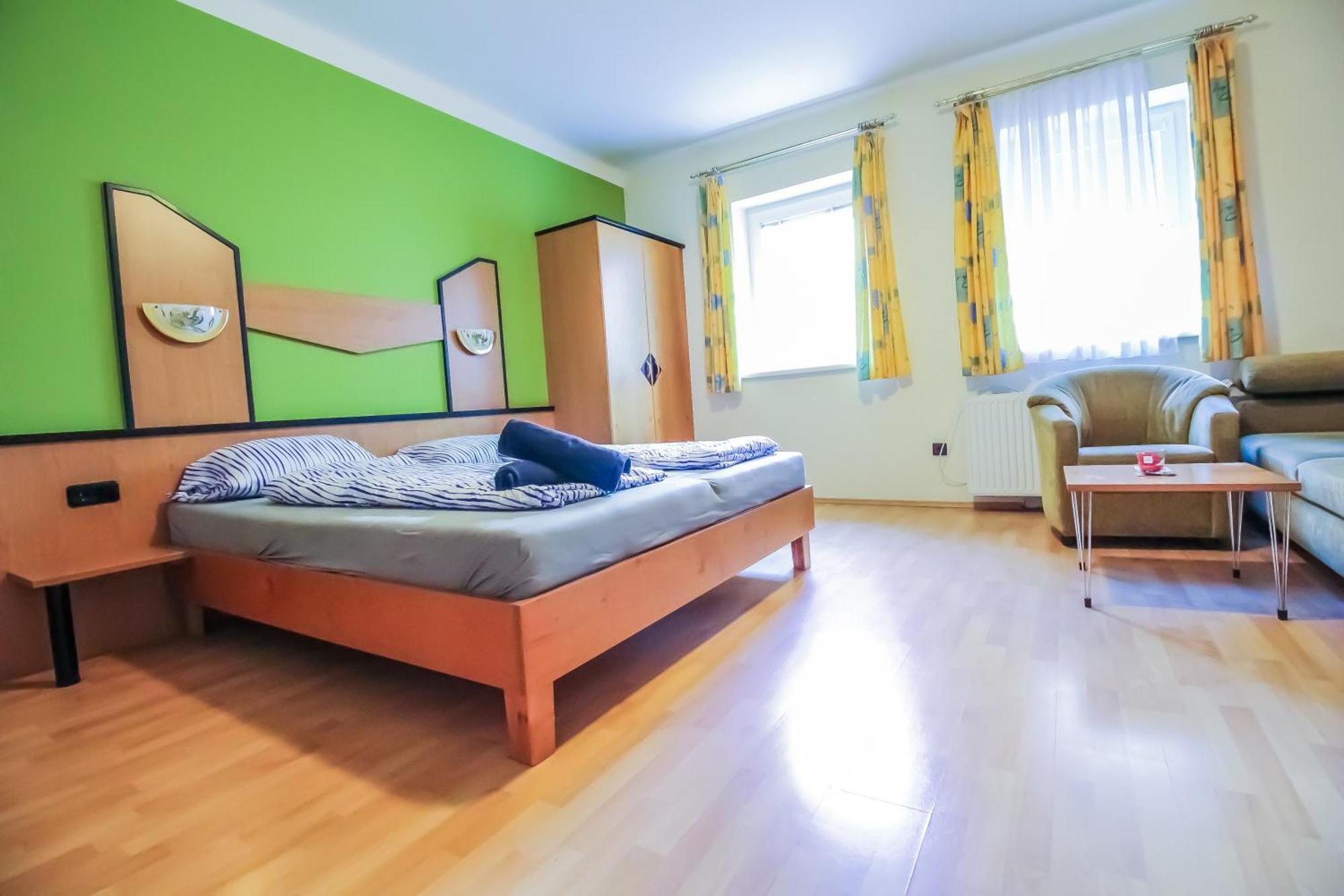 Cozy Rooms - U3 Hutteldorferstrasse Vienna Esterno foto